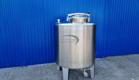 میکسر 700 لیتری استیل 304 تک جداره